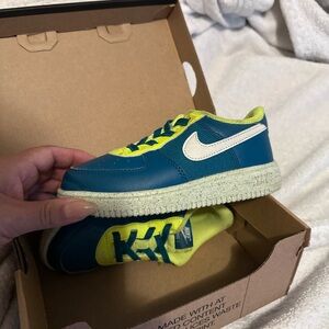 Nike Kids Teal and Lime Sneakers